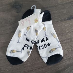Be there in a prosecco ankle socks